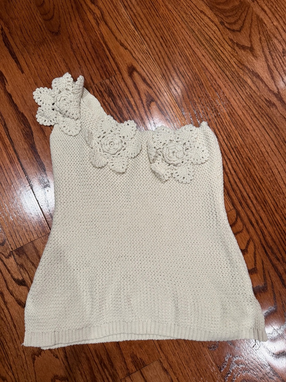 SHEIN Cream One-Shoulder Crochet Floral Sweater Top